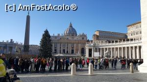 [P37] O coada lejera la Vatican.  » foto by ultrasro
 - 
<span class="allrVoted glyphicon glyphicon-heart hidden" id="av1047567"></span>
<a class="m-l-10 hidden" id="sv1047567" onclick="voting_Foto_DelVot(,1047567,24773)" role="button">șterge vot <span class="glyphicon glyphicon-remove"></span></a>
<a id="v91047567" class=" c-red"  onclick="voting_Foto_SetVot(1047567)" role="button"><span class="glyphicon glyphicon-heart-empty"></span> <b>LIKE</b> = Votează poza</a> <img class="hidden"  id="f1047567W9" src="/imagini/loader.gif" border="0" /><span class="AjErrMes hidden" id="e1047567ErM"></span>