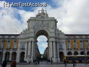 [P07] Arco de Rua Augusta » foto by ultrasro
 - 
<span class="allrVoted glyphicon glyphicon-heart hidden" id="av1048579"></span>
<a class="m-l-10 hidden" id="sv1048579" onclick="voting_Foto_DelVot(,1048579,24793)" role="button">șterge vot <span class="glyphicon glyphicon-remove"></span></a>
<a id="v91048579" class=" c-red"  onclick="voting_Foto_SetVot(1048579)" role="button"><span class="glyphicon glyphicon-heart-empty"></span> <b>LIKE</b> = Votează poza</a> <img class="hidden"  id="f1048579W9" src="/imagini/loader.gif" border="0" /><span class="AjErrMes hidden" id="e1048579ErM"></span>