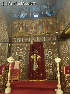 [P54] Cairo, Cartierul Copt, Biserica Suspendată, Altarul central » foto by mprofeanu
 - 
<span class="allrVoted glyphicon glyphicon-heart hidden" id="av1532113"></span>
<a class="m-l-10 hidden" id="sv1532113" onclick="voting_Foto_DelVot(,1532113,24800)" role="button">șterge vot <span class="glyphicon glyphicon-remove"></span></a>
<a id="v91532113" class=" c-red"  onclick="voting_Foto_SetVot(1532113)" role="button"><span class="glyphicon glyphicon-heart-empty"></span> <b>LIKE</b> = Votează poza</a> <img class="hidden"  id="f1532113W9" src="/imagini/loader.gif" border="0" /><span class="AjErrMes hidden" id="e1532113ErM"></span>