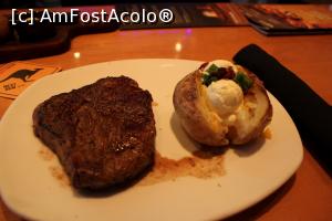 [P12] Sao Paulo, Outback Steakhouse din Cidade Shopping, Rockhampton Ribeye (ponto para bem passado) neflambat și cu garnitură Garlic Mashed Potato » foto by mprofeanu
 - 
<span class="allrVoted glyphicon glyphicon-heart hidden" id="av1053962"></span>
<a class="m-l-10 hidden" id="sv1053962" onclick="voting_Foto_DelVot(,1053962,24879)" role="button">șterge vot <span class="glyphicon glyphicon-remove"></span></a>
<a id="v91053962" class=" c-red"  onclick="voting_Foto_SetVot(1053962)" role="button"><span class="glyphicon glyphicon-heart-empty"></span> <b>LIKE</b> = Votează poza</a> <img class="hidden"  id="f1053962W9" src="/imagini/loader.gif" border="0" /><span class="AjErrMes hidden" id="e1053962ErM"></span>