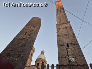 [P21] Garisenda și Asinelli » foto by adso
 - 
<span class="allrVoted glyphicon glyphicon-heart hidden" id="av1520323"></span>
<a class="m-l-10 hidden" id="sv1520323" onclick="voting_Foto_DelVot(,1520323,24890)" role="button">șterge vot <span class="glyphicon glyphicon-remove"></span></a>
<a id="v91520323" class=" c-red"  onclick="voting_Foto_SetVot(1520323)" role="button"><span class="glyphicon glyphicon-heart-empty"></span> <b>LIKE</b> = Votează poza</a> <img class="hidden"  id="f1520323W9" src="/imagini/loader.gif" border="0" /><span class="AjErrMes hidden" id="e1520323ErM"></span>