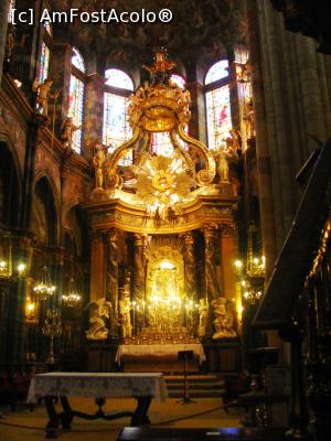 [P15] Interior din catedrala din Lugo » foto by Radu Tudoran
 - 
<span class="allrVoted glyphicon glyphicon-heart hidden" id="av1059987"></span>
<a class="m-l-10 hidden" id="sv1059987" onclick="voting_Foto_DelVot(,1059987,24980)" role="button">șterge vot <span class="glyphicon glyphicon-remove"></span></a>
<a id="v91059987" class=" c-red"  onclick="voting_Foto_SetVot(1059987)" role="button"><span class="glyphicon glyphicon-heart-empty"></span> <b>LIKE</b> = Votează poza</a> <img class="hidden"  id="f1059987W9" src="/imagini/loader.gif" border="0" /><span class="AjErrMes hidden" id="e1059987ErM"></span>