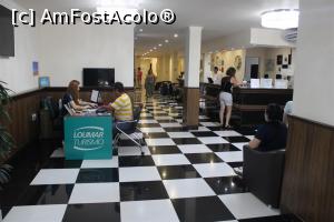 [P05] Foz do Iguacu, Bogari Hotel, Oficiul de turism din hol » foto by mprofeanu
 - 
<span class="allrVoted glyphicon glyphicon-heart hidden" id="av1062078"></span>
<a class="m-l-10 hidden" id="sv1062078" onclick="voting_Foto_DelVot(,1062078,25006)" role="button">șterge vot <span class="glyphicon glyphicon-remove"></span></a>
<a id="v91062078" class=" c-red"  onclick="voting_Foto_SetVot(1062078)" role="button"><span class="glyphicon glyphicon-heart-empty"></span> <b>LIKE</b> = Votează poza</a> <img class="hidden"  id="f1062078W9" src="/imagini/loader.gif" border="0" /><span class="AjErrMes hidden" id="e1062078ErM"></span>