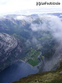 P02 [AUG-2009] Kjerag panorama vazuta de pe Lysefiord