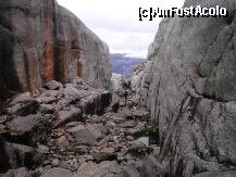 P05 [AUG-2009] Kjerag portiuni intregi de stanci masive, copii reduse ale Marelui Canion