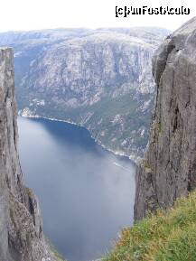 P07 [AUG-2009] Kjerag vedere de ansamblu, atat cat te lasa stancile impunatoare