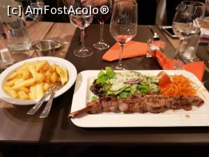 [P55] Restaurant Mykonos; ceva miel » foto by crismis
 - 
<span class="allrVoted glyphicon glyphicon-heart hidden" id="av1062803"></span>
<a class="m-l-10 hidden" id="sv1062803" onclick="voting_Foto_DelVot(,1062803,25012)" role="button">șterge vot <span class="glyphicon glyphicon-remove"></span></a>
<a id="v91062803" class=" c-red"  onclick="voting_Foto_SetVot(1062803)" role="button"><span class="glyphicon glyphicon-heart-empty"></span> <b>LIKE</b> = Votează poza</a> <img class="hidden"  id="f1062803W9" src="/imagini/loader.gif" border="0" /><span class="AjErrMes hidden" id="e1062803ErM"></span>