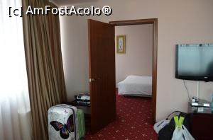 [P35] Hotel Jumbo din Chişinău - intrarea în cea de-a doua cameră » foto by kelyboy
 - 
<span class="allrVoted glyphicon glyphicon-heart hidden" id="av1064048"></span>
<a class="m-l-10 hidden" id="sv1064048" onclick="voting_Foto_DelVot(,1064048,25032)" role="button">șterge vot <span class="glyphicon glyphicon-remove"></span></a>
<a id="v91064048" class=" c-red"  onclick="voting_Foto_SetVot(1064048)" role="button"><span class="glyphicon glyphicon-heart-empty"></span> <b>LIKE</b> = Votează poza</a> <img class="hidden"  id="f1064048W9" src="/imagini/loader.gif" border="0" /><span class="AjErrMes hidden" id="e1064048ErM"></span>