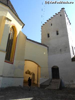 [P03] Turnul Mariei si intrarea in cetate pe Scara Acoperita » foto by sed
 - 
<span class="allrVoted glyphicon glyphicon-heart hidden" id="av661439"></span>
<a class="m-l-10 hidden" id="sv661439" onclick="voting_Foto_DelVot(,661439,25046)" role="button">șterge vot <span class="glyphicon glyphicon-remove"></span></a>
<a id="v9661439" class=" c-red"  onclick="voting_Foto_SetVot(661439)" role="button"><span class="glyphicon glyphicon-heart-empty"></span> <b>LIKE</b> = Votează poza</a> <img class="hidden"  id="f661439W9" src="/imagini/loader.gif" border="0" /><span class="AjErrMes hidden" id="e661439ErM"></span>