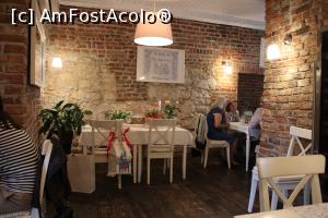 [P03] Kraków, Restauracja Gąska, Sala în care am fost și noi » foto by mprofeanu
 - 
<span class="allrVoted glyphicon glyphicon-heart hidden" id="av1336044"></span>
<a class="m-l-10 hidden" id="sv1336044" onclick="voting_Foto_DelVot(,1336044,25056)" role="button">șterge vot <span class="glyphicon glyphicon-remove"></span></a>
<a id="v91336044" class=" c-red"  onclick="voting_Foto_SetVot(1336044)" role="button"><span class="glyphicon glyphicon-heart-empty"></span> <b>LIKE</b> = Votează poza</a> <img class="hidden"  id="f1336044W9" src="/imagini/loader.gif" border="0" /><span class="AjErrMes hidden" id="e1336044ErM"></span>