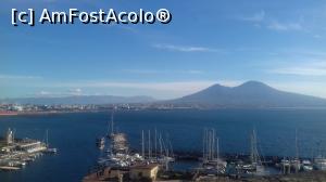 [P01] Vedere spre acoperișul hotelului Transatlantico (partea de jos a fotografiei) cu Vezuviul pe fundal » foto by diacrys*
 - 
<span class="allrVoted glyphicon glyphicon-heart hidden" id="av1067014"></span>
<a class="m-l-10 hidden" id="sv1067014" onclick="voting_Foto_DelVot(,1067014,25076)" role="button">șterge vot <span class="glyphicon glyphicon-remove"></span></a>
<a id="v91067014" class=" c-red"  onclick="voting_Foto_SetVot(1067014)" role="button"><span class="glyphicon glyphicon-heart-empty"></span> <b>LIKE</b> = Votează poza</a> <img class="hidden"  id="f1067014W9" src="/imagini/loader.gif" border="0" /><span class="AjErrMes hidden" id="e1067014ErM"></span>