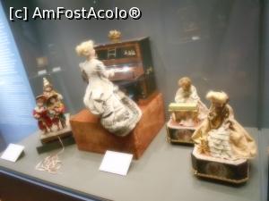 [P06] Papusi muzicale mecanice - Muzeul papusilor si jucariilor din Castelul Rocca Borromeo din Angera - Italia » foto by Diaura*
 - 
<span class="allrVoted glyphicon glyphicon-heart hidden" id="av1068863"></span>
<a class="m-l-10 hidden" id="sv1068863" onclick="voting_Foto_DelVot(,1068863,25106)" role="button">șterge vot <span class="glyphicon glyphicon-remove"></span></a>
<a id="v91068863" class=" c-red"  onclick="voting_Foto_SetVot(1068863)" role="button"><span class="glyphicon glyphicon-heart-empty"></span> <b>LIKE</b> = Votează poza</a> <img class="hidden"  id="f1068863W9" src="/imagini/loader.gif" border="0" /><span class="AjErrMes hidden" id="e1068863ErM"></span>