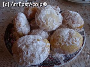 [P12] Un desert delicios: gogoși - „La Viorica”, Letea.  » foto by tata123 🔱
 - 
<span class="allrVoted glyphicon glyphicon-heart hidden" id="av1083222"></span>
<a class="m-l-10 hidden" id="sv1083222" onclick="voting_Foto_DelVot(,1083222,25327)" role="button">șterge vot <span class="glyphicon glyphicon-remove"></span></a>
<a id="v91083222" class=" c-red"  onclick="voting_Foto_SetVot(1083222)" role="button"><span class="glyphicon glyphicon-heart-empty"></span> <b>LIKE</b> = Votează poza</a> <img class="hidden"  id="f1083222W9" src="/imagini/loader.gif" border="0" /><span class="AjErrMes hidden" id="e1083222ErM"></span>