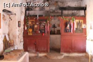 [P19] Creta, Peninsula Akrotiri, Arkoudospilio, Peștera Ursului, Bisericuța, Interiorul văzut spre Altar » foto by mprofeanu
 - 
<span class="allrVoted glyphicon glyphicon-heart hidden" id="av1276317"></span>
<a class="m-l-10 hidden" id="sv1276317" onclick="voting_Foto_DelVot(,1276317,25424)" role="button">șterge vot <span class="glyphicon glyphicon-remove"></span></a>
<a id="v91276317" class=" c-red"  onclick="voting_Foto_SetVot(1276317)" role="button"><span class="glyphicon glyphicon-heart-empty"></span> <b>LIKE</b> = Votează poza</a> <img class="hidden"  id="f1276317W9" src="/imagini/loader.gif" border="0" /><span class="AjErrMes hidden" id="e1276317ErM"></span>