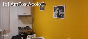 [P07] Timișoara, Apartamentul „7 min from city center”, Bucătăria, Peretele galben floarea soarelui » foto by mprofeanu
 - 
<span class="allrVoted glyphicon glyphicon-heart hidden" id="av1495423"></span>
<a class="m-l-10 hidden" id="sv1495423" onclick="voting_Foto_DelVot(,1495423,25464)" role="button">șterge vot <span class="glyphicon glyphicon-remove"></span></a>
<a id="v91495423" class=" c-red"  onclick="voting_Foto_SetVot(1495423)" role="button"><span class="glyphicon glyphicon-heart-empty"></span> <b>LIKE</b> = Votează poza</a> <img class="hidden"  id="f1495423W9" src="/imagini/loader.gif" border="0" /><span class="AjErrMes hidden" id="e1495423ErM"></span>
