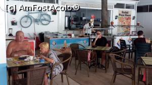 [P24] snack bar unde se servesc hamburgheri si inghetata » foto by adryana
 - 
<span class="allrVoted glyphicon glyphicon-heart hidden" id="av1092926"></span>
<a class="m-l-10 hidden" id="sv1092926" onclick="voting_Foto_DelVot(,1092926,25485)" role="button">șterge vot <span class="glyphicon glyphicon-remove"></span></a>
<a id="v91092926" class=" c-red"  onclick="voting_Foto_SetVot(1092926)" role="button"><span class="glyphicon glyphicon-heart-empty"></span> <b>LIKE</b> = Votează poza</a> <img class="hidden"  id="f1092926W9" src="/imagini/loader.gif" border="0" /><span class="AjErrMes hidden" id="e1092926ErM"></span>