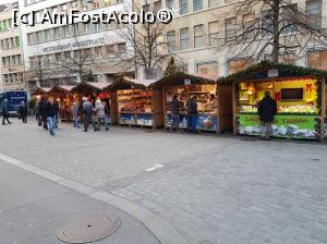 [P05] St Gallen Marktplatz - piata de Craciun » foto by bubica
 - 
<span class="allrVoted glyphicon glyphicon-heart hidden" id="av1106494"></span>
<a class="m-l-10 hidden" id="sv1106494" onclick="voting_Foto_DelVot(,1106494,25681)" role="button">șterge vot <span class="glyphicon glyphicon-remove"></span></a>
<a id="v91106494" class=" c-red"  onclick="voting_Foto_SetVot(1106494)" role="button"><span class="glyphicon glyphicon-heart-empty"></span> <b>LIKE</b> = Votează poza</a> <img class="hidden"  id="f1106494W9" src="/imagini/loader.gif" border="0" /><span class="AjErrMes hidden" id="e1106494ErM"></span>