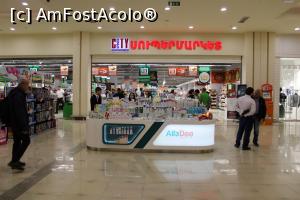 [P53] Armenia,  Yerevan, Dalma Garden Mall, Intrarea la supermarket » foto by mprofeanu
 - 
<span class="allrVoted glyphicon glyphicon-heart hidden" id="av1112673"></span>
<a class="m-l-10 hidden" id="sv1112673" onclick="voting_Foto_DelVot(,1112673,25756)" role="button">șterge vot <span class="glyphicon glyphicon-remove"></span></a>
<a id="v91112673" class=" c-red"  onclick="voting_Foto_SetVot(1112673)" role="button"><span class="glyphicon glyphicon-heart-empty"></span> <b>LIKE</b> = Votează poza</a> <img class="hidden"  id="f1112673W9" src="/imagini/loader.gif" border="0" /><span class="AjErrMes hidden" id="e1112673ErM"></span>