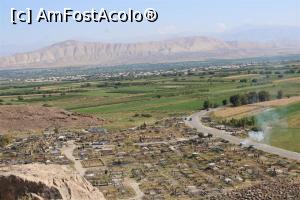 [P27] Armenia, Vedere largă din Punctul de belvedere de la Khor Virap, Câmpia Ararat cea verde, Cimitirul cel nou și vechi și Munții în depărtare. » foto by mprofeanu
 - 
<span class="allrVoted glyphicon glyphicon-heart hidden" id="av1115366"></span>
<a class="m-l-10 hidden" id="sv1115366" onclick="voting_Foto_DelVot(,1115366,25788)" role="button">șterge vot <span class="glyphicon glyphicon-remove"></span></a>
<a id="v91115366" class=" c-red"  onclick="voting_Foto_SetVot(1115366)" role="button"><span class="glyphicon glyphicon-heart-empty"></span> <b>LIKE</b> = Votează poza</a> <img class="hidden"  id="f1115366W9" src="/imagini/loader.gif" border="0" /><span class="AjErrMes hidden" id="e1115366ErM"></span>