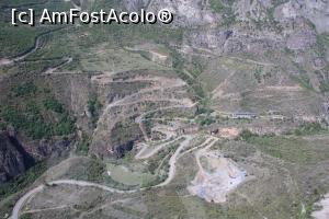 [P54] Armenia, Vedere din Telecabina Aripile lui Tatev, ce drum sinuos, aș fi vrut să merg pe acolo » foto by mprofeanu
 - 
<span class="allrVoted glyphicon glyphicon-heart hidden" id="av1117791"></span>
<a class="m-l-10 hidden" id="sv1117791" onclick="voting_Foto_DelVot(,1117791,25788)" role="button">șterge vot <span class="glyphicon glyphicon-remove"></span></a>
<a id="v91117791" class=" c-red"  onclick="voting_Foto_SetVot(1117791)" role="button"><span class="glyphicon glyphicon-heart-empty"></span> <b>LIKE</b> = Votează poza</a> <img class="hidden"  id="f1117791W9" src="/imagini/loader.gif" border="0" /><span class="AjErrMes hidden" id="e1117791ErM"></span>