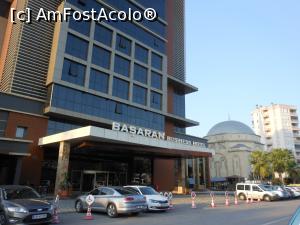 [P02] Antalya - Bașaran Business Hotel. Intrarea.  » foto by iulianic
 - 
<span class="allrVoted glyphicon glyphicon-heart hidden" id="av1119759"></span>
<a class="m-l-10 hidden" id="sv1119759" onclick="voting_Foto_DelVot(,1119759,25845)" role="button">șterge vot <span class="glyphicon glyphicon-remove"></span></a>
<a id="v91119759" class=" c-red"  onclick="voting_Foto_SetVot(1119759)" role="button"><span class="glyphicon glyphicon-heart-empty"></span> <b>LIKE</b> = Votează poza</a> <img class="hidden"  id="f1119759W9" src="/imagini/loader.gif" border="0" /><span class="AjErrMes hidden" id="e1119759ErM"></span>