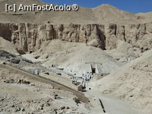 [P48] Luxor, Valea Regilor pozată de sus de pe drumul ce duce la Mormântul lui Thutmose IV » foto by mprofeanu
 - 
<span class="allrVoted glyphicon glyphicon-heart hidden" id="av1519308"></span>
<a class="m-l-10 hidden" id="sv1519308" onclick="voting_Foto_DelVot(,1519308,25858)" role="button">șterge vot <span class="glyphicon glyphicon-remove"></span></a>
<a id="v91519308" class=" c-red"  onclick="voting_Foto_SetVot(1519308)" role="button"><span class="glyphicon glyphicon-heart-empty"></span> <b>LIKE</b> = Votează poza</a> <img class="hidden"  id="f1519308W9" src="/imagini/loader.gif" border="0" /><span class="AjErrMes hidden" id="e1519308ErM"></span>