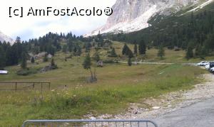 [P13] Popas la Rifugio Col Gallina de pe şoseaua ce duce la Passo Falzarego. Cortina D'Ampezzo, Tirolul de Sud, Italia.  » foto by traian.leuca †
 - 
<span class="allrVoted glyphicon glyphicon-heart hidden" id="av715179"></span>
<a class="m-l-10 hidden" id="sv715179" onclick="voting_Foto_DelVot(,715179,25863)" role="button">șterge vot <span class="glyphicon glyphicon-remove"></span></a>
<a id="v9715179" class=" c-red"  onclick="voting_Foto_SetVot(715179)" role="button"><span class="glyphicon glyphicon-heart-empty"></span> <b>LIKE</b> = Votează poza</a> <img class="hidden"  id="f715179W9" src="/imagini/loader.gif" border="0" /><span class="AjErrMes hidden" id="e715179ErM"></span>