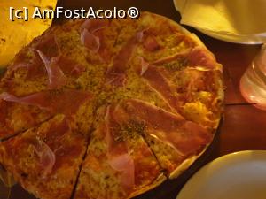 [P05] pizza delicioasă » foto by robert
 - 
<span class="allrVoted glyphicon glyphicon-heart hidden" id="av1125990"></span>
<a class="m-l-10 hidden" id="sv1125990" onclick="voting_Foto_DelVot(,1125990,25912)" role="button">șterge vot <span class="glyphicon glyphicon-remove"></span></a>
<a id="v91125990" class=" c-red"  onclick="voting_Foto_SetVot(1125990)" role="button"><span class="glyphicon glyphicon-heart-empty"></span> <b>LIKE</b> = Votează poza</a> <img class="hidden"  id="f1125990W9" src="/imagini/loader.gif" border="0" /><span class="AjErrMes hidden" id="e1125990ErM"></span>