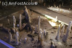 [P25] Peștera Snejanka, Sala Mare, O grădină cu stalagmite de diferite forme » foto by mprofeanu
 - 
<span class="allrVoted glyphicon glyphicon-heart hidden" id="av1255210"></span>
<a class="m-l-10 hidden" id="sv1255210" onclick="voting_Foto_DelVot(,1255210,25928)" role="button">șterge vot <span class="glyphicon glyphicon-remove"></span></a>
<a id="v91255210" class=" c-red"  onclick="voting_Foto_SetVot(1255210)" role="button"><span class="glyphicon glyphicon-heart-empty"></span> <b>LIKE</b> = Votează poza</a> <img class="hidden"  id="f1255210W9" src="/imagini/loader.gif" border="0" /><span class="AjErrMes hidden" id="e1255210ErM"></span>