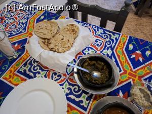 [P09] Luxor, Restaurantul Tutankhamon, Prima seară, Lipie egipteană tradițională (Aish Baladi) și Tocană Molokhia » foto by mprofeanu
 - 
<span class="allrVoted glyphicon glyphicon-heart hidden" id="av1530990"></span>
<a class="m-l-10 hidden" id="sv1530990" onclick="voting_Foto_DelVot(,1530990,25941)" role="button">șterge vot <span class="glyphicon glyphicon-remove"></span></a>
<a id="v91530990" class=" c-red"  onclick="voting_Foto_SetVot(1530990)" role="button"><span class="glyphicon glyphicon-heart-empty"></span> <b>LIKE</b> = Votează poza</a> <img class="hidden"  id="f1530990W9" src="/imagini/loader.gif" border="0" /><span class="AjErrMes hidden" id="e1530990ErM"></span>