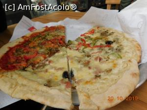 [P20] Altă pizza de Marsilia » foto by irinad
 - 
<span class="allrVoted glyphicon glyphicon-heart hidden" id="av1130417"></span>
<a class="m-l-10 hidden" id="sv1130417" onclick="voting_Foto_DelVot(,1130417,25975)" role="button">șterge vot <span class="glyphicon glyphicon-remove"></span></a>
<a id="v91130417" class=" c-red"  onclick="voting_Foto_SetVot(1130417)" role="button"><span class="glyphicon glyphicon-heart-empty"></span> <b>LIKE</b> = Votează poza</a> <img class="hidden"  id="f1130417W9" src="/imagini/loader.gif" border="0" /><span class="AjErrMes hidden" id="e1130417ErM"></span>