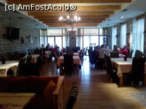 [P29] Moscopole. La caldura, in restaurantul de la Vila Falo.  » foto by Floria
 - 
<span class="allrVoted glyphicon glyphicon-heart hidden" id="av1130789"></span>
<a class="m-l-10 hidden" id="sv1130789" onclick="voting_Foto_DelVot(,1130789,25978)" role="button">șterge vot <span class="glyphicon glyphicon-remove"></span></a>
<a id="v91130789" class=" c-red"  onclick="voting_Foto_SetVot(1130789)" role="button"><span class="glyphicon glyphicon-heart-empty"></span> <b>LIKE</b> = Votează poza</a> <img class="hidden"  id="f1130789W9" src="/imagini/loader.gif" border="0" /><span class="AjErrMes hidden" id="e1130789ErM"></span>