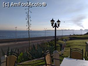 [P30] Malecon si Havana, din gradina Hotel National de Cuba » foto by mecut
 - 
<span class="allrVoted glyphicon glyphicon-heart hidden" id="av1136589"></span>
<a class="m-l-10 hidden" id="sv1136589" onclick="voting_Foto_DelVot(,1136589,26029)" role="button">șterge vot <span class="glyphicon glyphicon-remove"></span></a>
<a id="v91136589" class=" c-red"  onclick="voting_Foto_SetVot(1136589)" role="button"><span class="glyphicon glyphicon-heart-empty"></span> <b>LIKE</b> = Votează poza</a> <img class="hidden"  id="f1136589W9" src="/imagini/loader.gif" border="0" /><span class="AjErrMes hidden" id="e1136589ErM"></span>