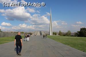 [P38] Yerevan, Complexul Memorial al Genocidului Armean, Coloana Memorială, Flacăra Eternă și în stânga se vede puțin din Zidul Memorial, lung de 100 de metri » foto by mprofeanu
 - 
<span class="allrVoted glyphicon glyphicon-heart hidden" id="av1140019"></span>
<a class="m-l-10 hidden" id="sv1140019" onclick="voting_Foto_DelVot(,1140019,26066)" role="button">șterge vot <span class="glyphicon glyphicon-remove"></span></a>
<a id="v91140019" class=" c-red"  onclick="voting_Foto_SetVot(1140019)" role="button"><span class="glyphicon glyphicon-heart-empty"></span> <b>LIKE</b> = Votează poza</a> <img class="hidden"  id="f1140019W9" src="/imagini/loader.gif" border="0" /><span class="AjErrMes hidden" id="e1140019ErM"></span>