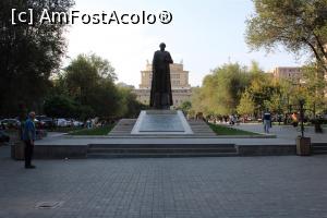 [P74] Yerevan, Parcul Memorial, Statuia lui Garegin Nzhdeh, om politic și lider militar » foto by mprofeanu
 - 
<span class="allrVoted glyphicon glyphicon-heart hidden" id="av1140058"></span>
<a class="m-l-10 hidden" id="sv1140058" onclick="voting_Foto_DelVot(,1140058,26066)" role="button">șterge vot <span class="glyphicon glyphicon-remove"></span></a>
<a id="v91140058" class=" c-red"  onclick="voting_Foto_SetVot(1140058)" role="button"><span class="glyphicon glyphicon-heart-empty"></span> <b>LIKE</b> = Votează poza</a> <img class="hidden"  id="f1140058W9" src="/imagini/loader.gif" border="0" /><span class="AjErrMes hidden" id="e1140058ErM"></span>