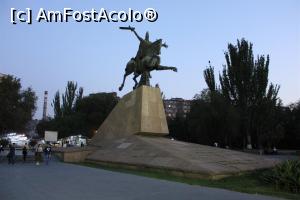 [P83] Yerevan, Monumentul lui Vardan Mamikonyan, luptător în anii 450 împotriva perșilor pentru creștinizarea Armeniei » foto by mprofeanu
 - 
<span class="allrVoted glyphicon glyphicon-heart hidden" id="av1140068"></span>
<a class="m-l-10 hidden" id="sv1140068" onclick="voting_Foto_DelVot(,1140068,26066)" role="button">șterge vot <span class="glyphicon glyphicon-remove"></span></a>
<a id="v91140068" class=" c-red"  onclick="voting_Foto_SetVot(1140068)" role="button"><span class="glyphicon glyphicon-heart-empty"></span> <b>LIKE</b> = Votează poza</a> <img class="hidden"  id="f1140068W9" src="/imagini/loader.gif" border="0" /><span class="AjErrMes hidden" id="e1140068ErM"></span>