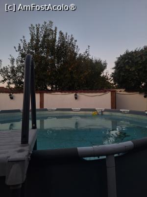 [P27] Pe înserate, la piscină » foto by laurand
 - 
<span class="allrVoted glyphicon glyphicon-heart hidden" id="av1506453"></span>
<a class="m-l-10 hidden" id="sv1506453" onclick="voting_Foto_DelVot(,1506453,26068)" role="button">șterge vot <span class="glyphicon glyphicon-remove"></span></a>
<a id="v91506453" class=" c-red"  onclick="voting_Foto_SetVot(1506453)" role="button"><span class="glyphicon glyphicon-heart-empty"></span> <b>LIKE</b> = Votează poza</a> <img class="hidden"  id="f1506453W9" src="/imagini/loader.gif" border="0" /><span class="AjErrMes hidden" id="e1506453ErM"></span>