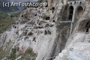 [P41] Vardzia, Clopotnița în plan îndepărtat și Biserica în plan apropiat » foto by mprofeanu
 - 
<span class="allrVoted glyphicon glyphicon-heart hidden" id="av1142483"></span>
<a class="m-l-10 hidden" id="sv1142483" onclick="voting_Foto_DelVot(,1142483,26115)" role="button">șterge vot <span class="glyphicon glyphicon-remove"></span></a>
<a id="v91142483" class=" c-red"  onclick="voting_Foto_SetVot(1142483)" role="button"><span class="glyphicon glyphicon-heart-empty"></span> <b>LIKE</b> = Votează poza</a> <img class="hidden"  id="f1142483W9" src="/imagini/loader.gif" border="0" /><span class="AjErrMes hidden" id="e1142483ErM"></span>