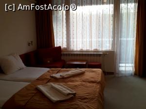 [P04] Hotelul Relax Coop-Vonesta Voda. Camera dubla, spatioasa si confortabila.  » foto by Floria
 - 
<span class="allrVoted glyphicon glyphicon-heart hidden" id="av1143235"></span>
<a class="m-l-10 hidden" id="sv1143235" onclick="voting_Foto_DelVot(,1143235,26120)" role="button">șterge vot <span class="glyphicon glyphicon-remove"></span></a>
<a id="v91143235" class=" c-red"  onclick="voting_Foto_SetVot(1143235)" role="button"><span class="glyphicon glyphicon-heart-empty"></span> <b>LIKE</b> = Votează poza</a> <img class="hidden"  id="f1143235W9" src="/imagini/loader.gif" border="0" /><span class="AjErrMes hidden" id="e1143235ErM"></span>