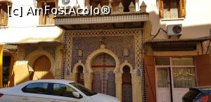 [P09] La Porte Bleue du Palais Laraichi; in fata, parcata masina noastra » foto by Dorina9
 - 
<span class="allrVoted glyphicon glyphicon-heart hidden" id="av1148080"></span>
<a class="m-l-10 hidden" id="sv1148080" onclick="voting_Foto_DelVot(,1148080,26176)" role="button">șterge vot <span class="glyphicon glyphicon-remove"></span></a>
<a id="v91148080" class=" c-red"  onclick="voting_Foto_SetVot(1148080)" role="button"><span class="glyphicon glyphicon-heart-empty"></span> <b>LIKE</b> = Votează poza</a> <img class="hidden"  id="f1148080W9" src="/imagini/loader.gif" border="0" /><span class="AjErrMes hidden" id="e1148080ErM"></span>