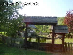 [P29] Aici o fi cineva acasă?  » foto by Floryn81
 - 
<span class="allrVoted glyphicon glyphicon-heart hidden" id="av715863"></span>
<a class="m-l-10 hidden" id="sv715863" onclick="voting_Foto_DelVot(,715863,26230)" role="button">șterge vot <span class="glyphicon glyphicon-remove"></span></a>
<a id="v9715863" class=" c-red"  onclick="voting_Foto_SetVot(715863)" role="button"><span class="glyphicon glyphicon-heart-empty"></span> <b>LIKE</b> = Votează poza</a> <img class="hidden"  id="f715863W9" src="/imagini/loader.gif" border="0" /><span class="AjErrMes hidden" id="e715863ErM"></span>