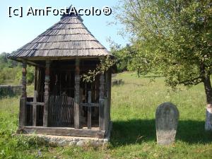 [P36] Am ajuns și în dreptul unei troițe.  » foto by Floryn81
 - 
<span class="allrVoted glyphicon glyphicon-heart hidden" id="av715872"></span>
<a class="m-l-10 hidden" id="sv715872" onclick="voting_Foto_DelVot(,715872,26230)" role="button">șterge vot <span class="glyphicon glyphicon-remove"></span></a>
<a id="v9715872" class=" c-red"  onclick="voting_Foto_SetVot(715872)" role="button"><span class="glyphicon glyphicon-heart-empty"></span> <b>LIKE</b> = Votează poza</a> <img class="hidden"  id="f715872W9" src="/imagini/loader.gif" border="0" /><span class="AjErrMes hidden" id="e715872ErM"></span>