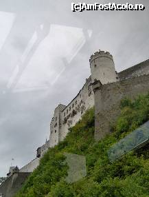 [P24] Salzburg - Castelul Hohensalzburg - castelul vazut din funicular la coborare » foto by irma_ro*
 - 
<span class="allrVoted glyphicon glyphicon-heart hidden" id="av171123"></span>
<a class="m-l-10 hidden" id="sv171123" onclick="voting_Foto_DelVot(,171123,26232)" role="button">șterge vot <span class="glyphicon glyphicon-remove"></span></a>
<a id="v9171123" class=" c-red"  onclick="voting_Foto_SetVot(171123)" role="button"><span class="glyphicon glyphicon-heart-empty"></span> <b>LIKE</b> = Votează poza</a> <img class="hidden"  id="f171123W9" src="/imagini/loader.gif" border="0" /><span class="AjErrMes hidden" id="e171123ErM"></span>