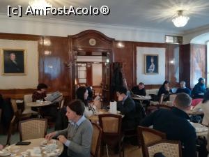 [P05] Cafe Tomaselli - interior » foto by Mika
 - 
<span class="allrVoted glyphicon glyphicon-heart hidden" id="av1158657"></span>
<a class="m-l-10 hidden" id="sv1158657" onclick="voting_Foto_DelVot(,1158657,26283)" role="button">șterge vot <span class="glyphicon glyphicon-remove"></span></a>
<a id="v91158657" class=" c-red"  onclick="voting_Foto_SetVot(1158657)" role="button"><span class="glyphicon glyphicon-heart-empty"></span> <b>LIKE</b> = Votează poza</a> <img class="hidden"  id="f1158657W9" src="/imagini/loader.gif" border="0" /><span class="AjErrMes hidden" id="e1158657ErM"></span>