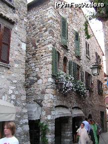 [P13] Sirmione - Lago di Garda. » foto by presario
 - 
<span class="allrVoted glyphicon glyphicon-heart hidden" id="av44654"></span>
<a class="m-l-10 hidden" id="sv44654" onclick="voting_Foto_DelVot(,44654,26299)" role="button">șterge vot <span class="glyphicon glyphicon-remove"></span></a>
<a id="v944654" class=" c-red"  onclick="voting_Foto_SetVot(44654)" role="button"><span class="glyphicon glyphicon-heart-empty"></span> <b>LIKE</b> = Votează poza</a> <img class="hidden"  id="f44654W9" src="/imagini/loader.gif" border="0" /><span class="AjErrMes hidden" id="e44654ErM"></span>