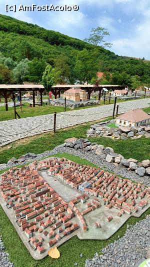 [P23] Machetă oraș medieval. » foto by tata123 🔱
 - 
<span class="allrVoted glyphicon glyphicon-heart hidden" id="av1385676"></span>
<a class="m-l-10 hidden" id="sv1385676" onclick="voting_Foto_DelVot(,1385676,26478)" role="button">șterge vot <span class="glyphicon glyphicon-remove"></span></a>
<a id="v91385676" class=" c-red"  onclick="voting_Foto_SetVot(1385676)" role="button"><span class="glyphicon glyphicon-heart-empty"></span> <b>LIKE</b> = Votează poza</a> <img class="hidden"  id="f1385676W9" src="/imagini/loader.gif" border="0" /><span class="AjErrMes hidden" id="e1385676ErM"></span>