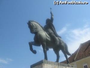 [P03] Impresionanta statuie a lui Mihai Viteazul din cetatea Alba Iulia » foto by dorgo
 - 
<span class="allrVoted glyphicon glyphicon-heart hidden" id="av549122"></span>
<a class="m-l-10 hidden" id="sv549122" onclick="voting_Foto_DelVot(,549122,26498)" role="button">șterge vot <span class="glyphicon glyphicon-remove"></span></a>
<a id="v9549122" class=" c-red"  onclick="voting_Foto_SetVot(549122)" role="button"><span class="glyphicon glyphicon-heart-empty"></span> <b>LIKE</b> = Votează poza</a> <img class="hidden"  id="f549122W9" src="/imagini/loader.gif" border="0" /><span class="AjErrMes hidden" id="e549122ErM"></span>