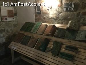 [P20] Bicfalau - Expozitia cu cahle vechi si explicatii (din pacate doar in maghiara) » foto by mishu
 - 
<span class="allrVoted glyphicon glyphicon-heart hidden" id="av1183843"></span>
<a class="m-l-10 hidden" id="sv1183843" onclick="voting_Foto_DelVot(,1183843,26518)" role="button">șterge vot <span class="glyphicon glyphicon-remove"></span></a>
<a id="v91183843" class=" c-red"  onclick="voting_Foto_SetVot(1183843)" role="button"><span class="glyphicon glyphicon-heart-empty"></span> <b>LIKE</b> = Votează poza</a> <img class="hidden"  id="f1183843W9" src="/imagini/loader.gif" border="0" /><span class="AjErrMes hidden" id="e1183843ErM"></span>