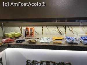 [P20] Aksu Hotel Yenişakran - prin restaurant » foto by nicole33
 - 
<span class="allrVoted glyphicon glyphicon-heart hidden" id="av1196765"></span>
<a class="m-l-10 hidden" id="sv1196765" onclick="voting_Foto_DelVot(,1196765,26616)" role="button">șterge vot <span class="glyphicon glyphicon-remove"></span></a>
<a id="v91196765" class=" c-red"  onclick="voting_Foto_SetVot(1196765)" role="button"><span class="glyphicon glyphicon-heart-empty"></span> <b>LIKE</b> = Votează poza</a> <img class="hidden"  id="f1196765W9" src="/imagini/loader.gif" border="0" /><span class="AjErrMes hidden" id="e1196765ErM"></span>