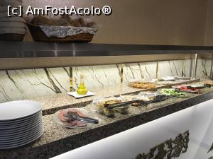 [P22] Aksu Hotel Yenişakran - prin restaurant » foto by nicole33
 - 
<span class="allrVoted glyphicon glyphicon-heart hidden" id="av1196767"></span>
<a class="m-l-10 hidden" id="sv1196767" onclick="voting_Foto_DelVot(,1196767,26616)" role="button">șterge vot <span class="glyphicon glyphicon-remove"></span></a>
<a id="v91196767" class=" c-red"  onclick="voting_Foto_SetVot(1196767)" role="button"><span class="glyphicon glyphicon-heart-empty"></span> <b>LIKE</b> = Votează poza</a> <img class="hidden"  id="f1196767W9" src="/imagini/loader.gif" border="0" /><span class="AjErrMes hidden" id="e1196767ErM"></span>